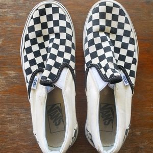 Checkerboard Vans slide on
